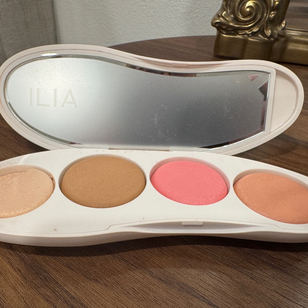 ILIA Ethereal Baked Face Palette